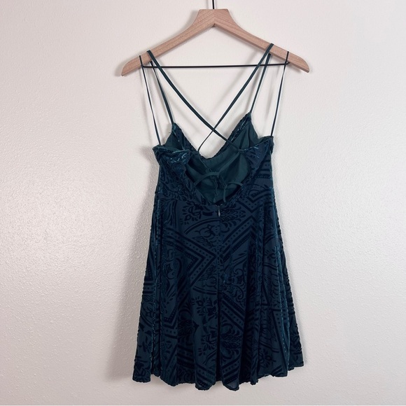 NWT Urban Outfitters Green Emerald Mini Dress - Picture 2 of 10